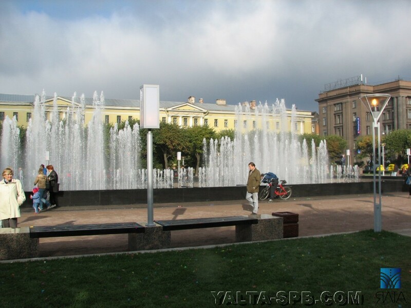gorodskoy-fontan-ploschad-lenina_6